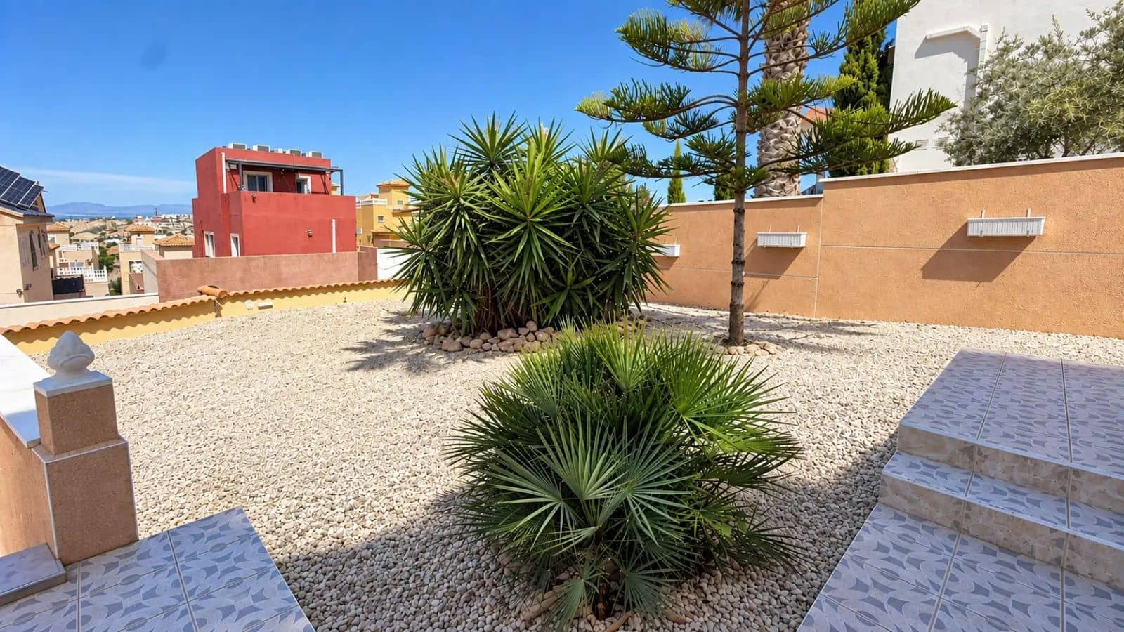 6 bedroom Villa for sale in Benijofar with pool garage - € 779,000 (Ref: 10161683)