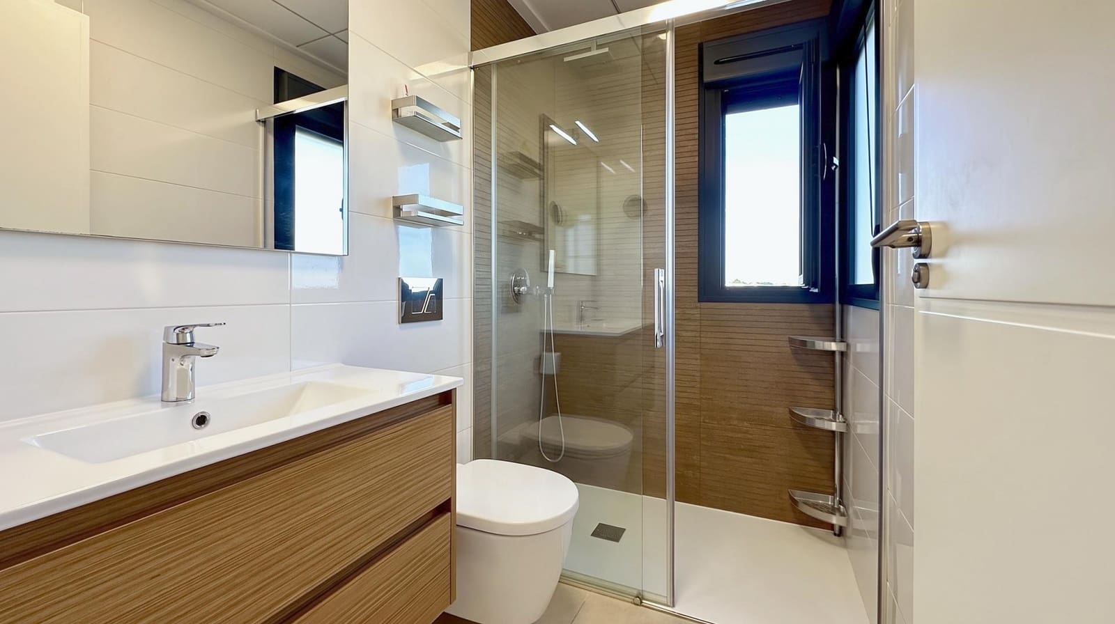 3 sypialnia Dom szeregowy na sprzedaż w Filipinas z basenem garażem - 395 000 € (Ref: 10161691)