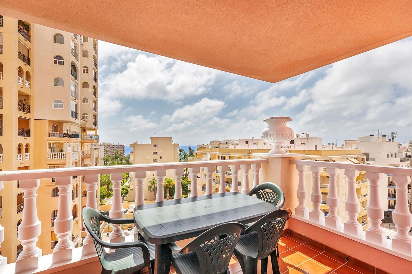 2 chambre Appartement à vendre à Torrevieja avec piscine garage - 269 500 € (Ref: 10162346)