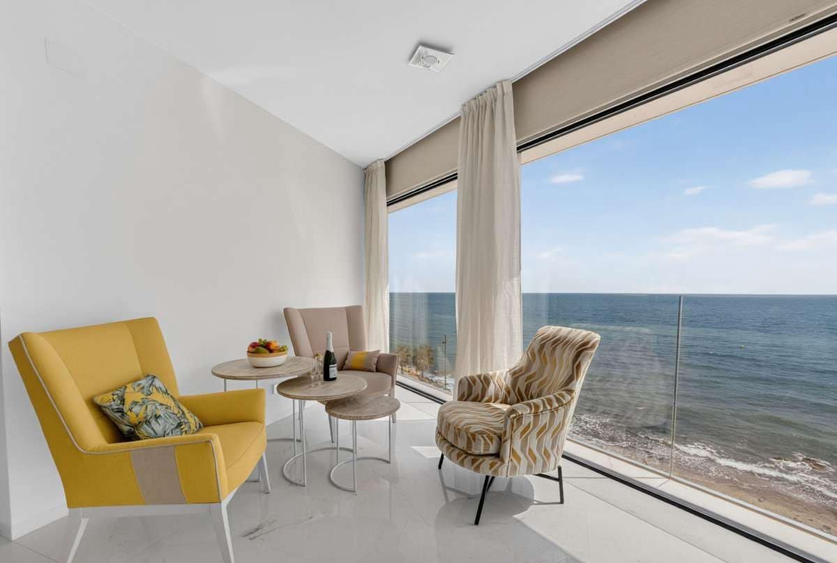 4 bedroom Apartment for sale in Torrevieja - € 1,265,000 (Ref: 10165190)