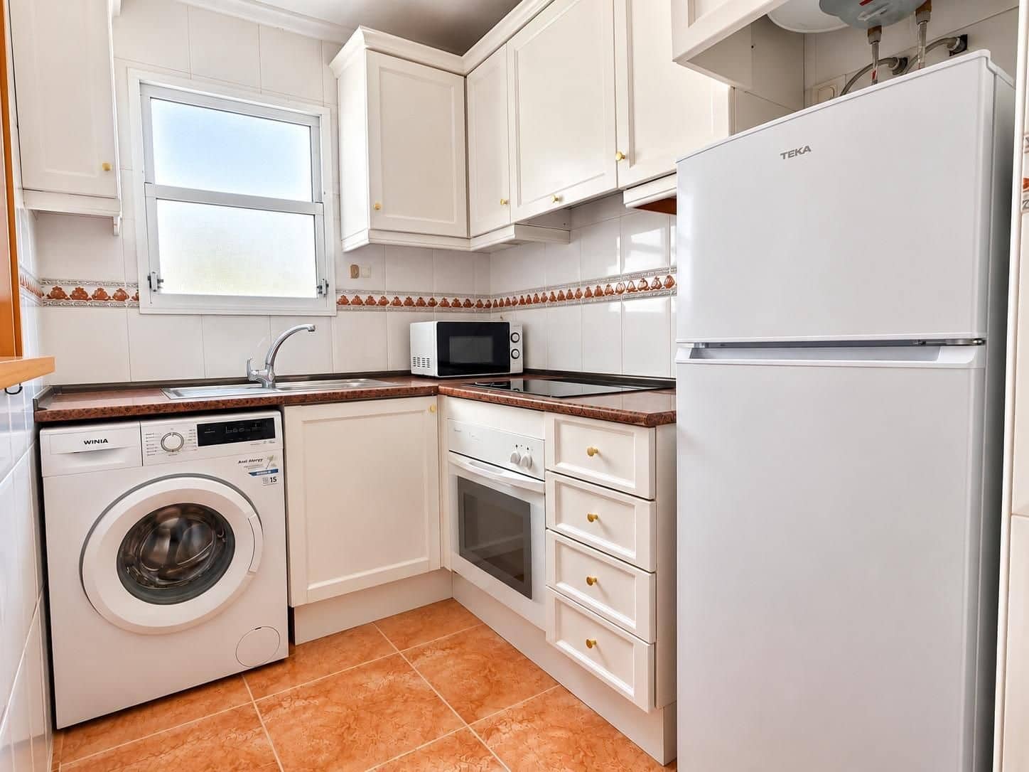 Ático de 2 habitaciones en Torrevieja en venta con piscina - 139.900 € (Ref: 10165191)