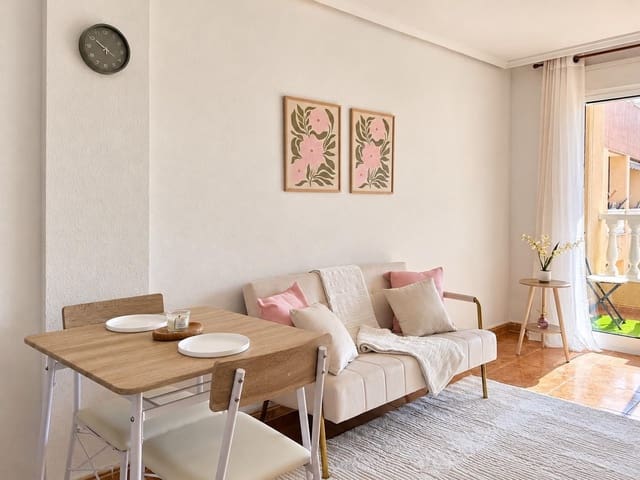 2 soveværelse Penthouse til salg i Centro, Torrevieja med swimmingpool - € 144.500 (Ref: 10165191)