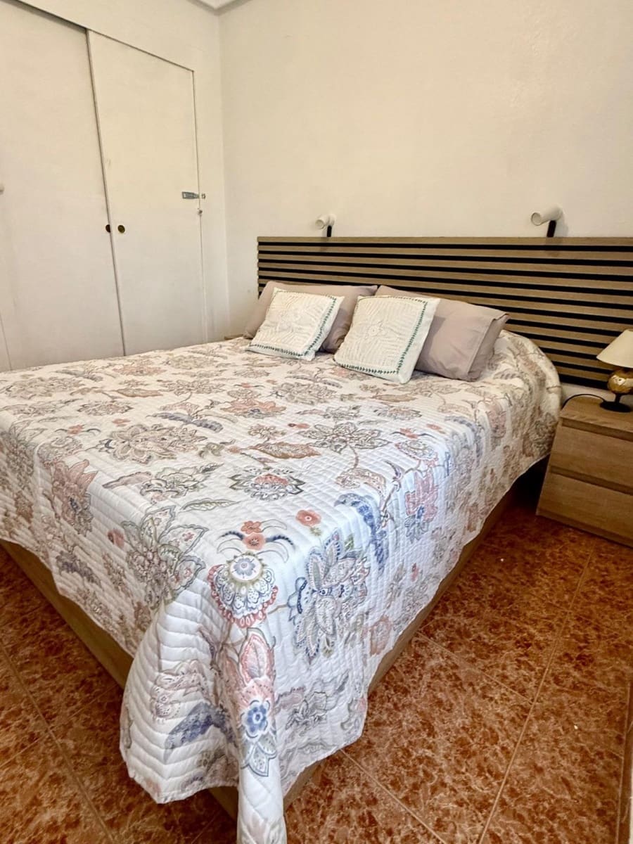 2 sypialnia Apartament na sprzedaż w Torrevieja z basenem - 146 900 € (Ref: 10168660)