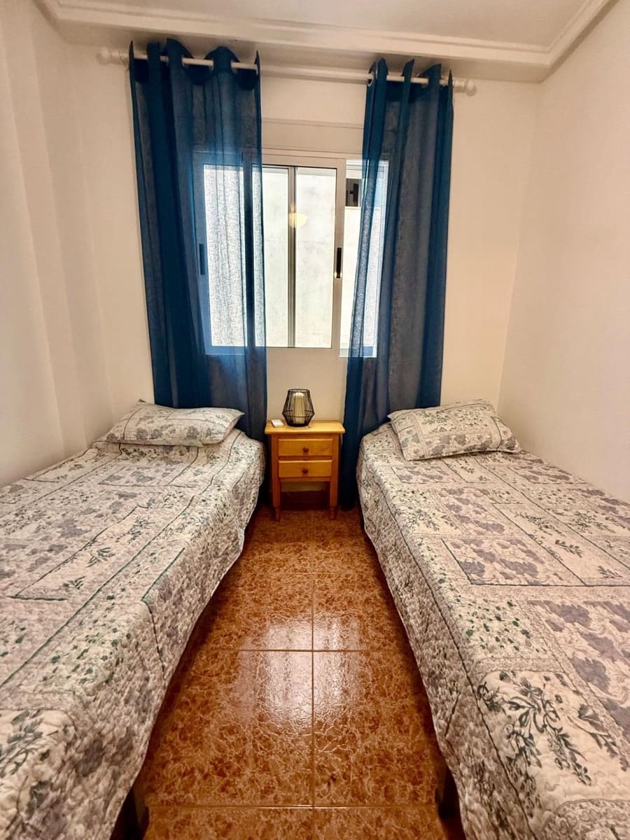 2 sypialnia Apartament na sprzedaż w Torrevieja z basenem - 146 900 € (Ref: 10168660)