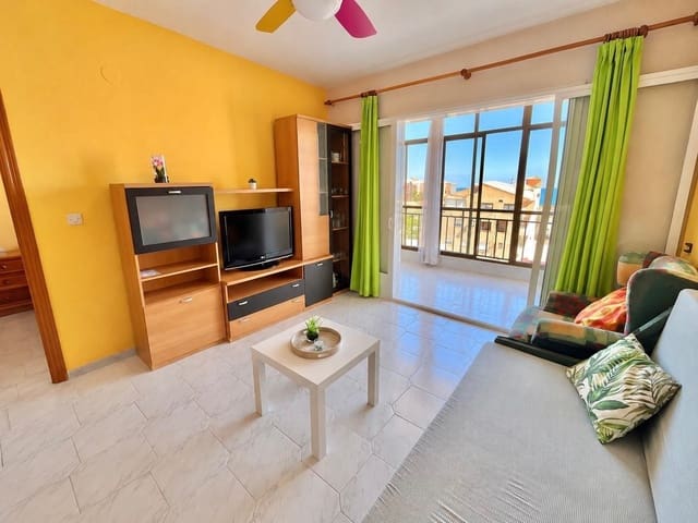 1 makuuhuone Kattohuoneisto myytävänä paikassa Los Europeos, Torrevieja mukana uima-altaan - 144 900 € (Ref: 10168661)
