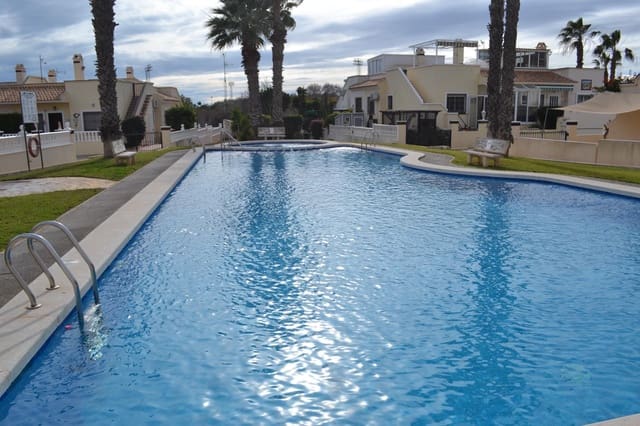 3 sypialnia Dom blizniak na sprzedaż w La Zenia, Orihuela z basenem garażem - 269 950 € (Ref: 10174138)