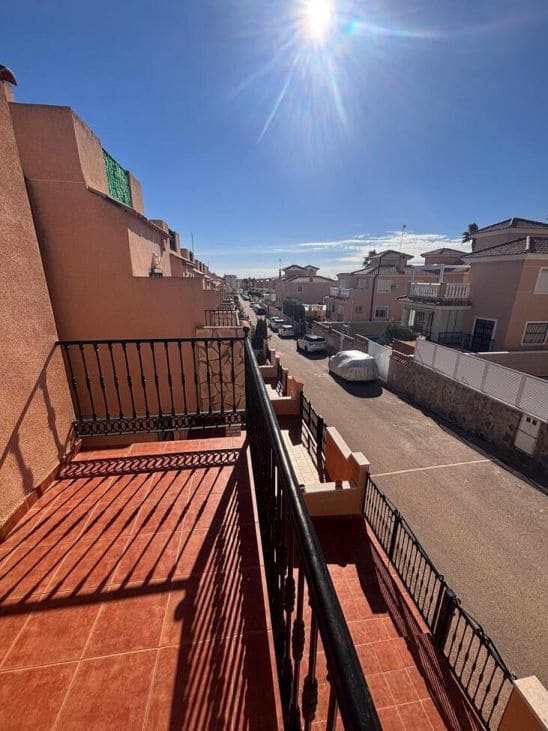 2 bedroom Terraced Villa for sale in Orihuela with pool - € 190,000 (Ref: 10174139)