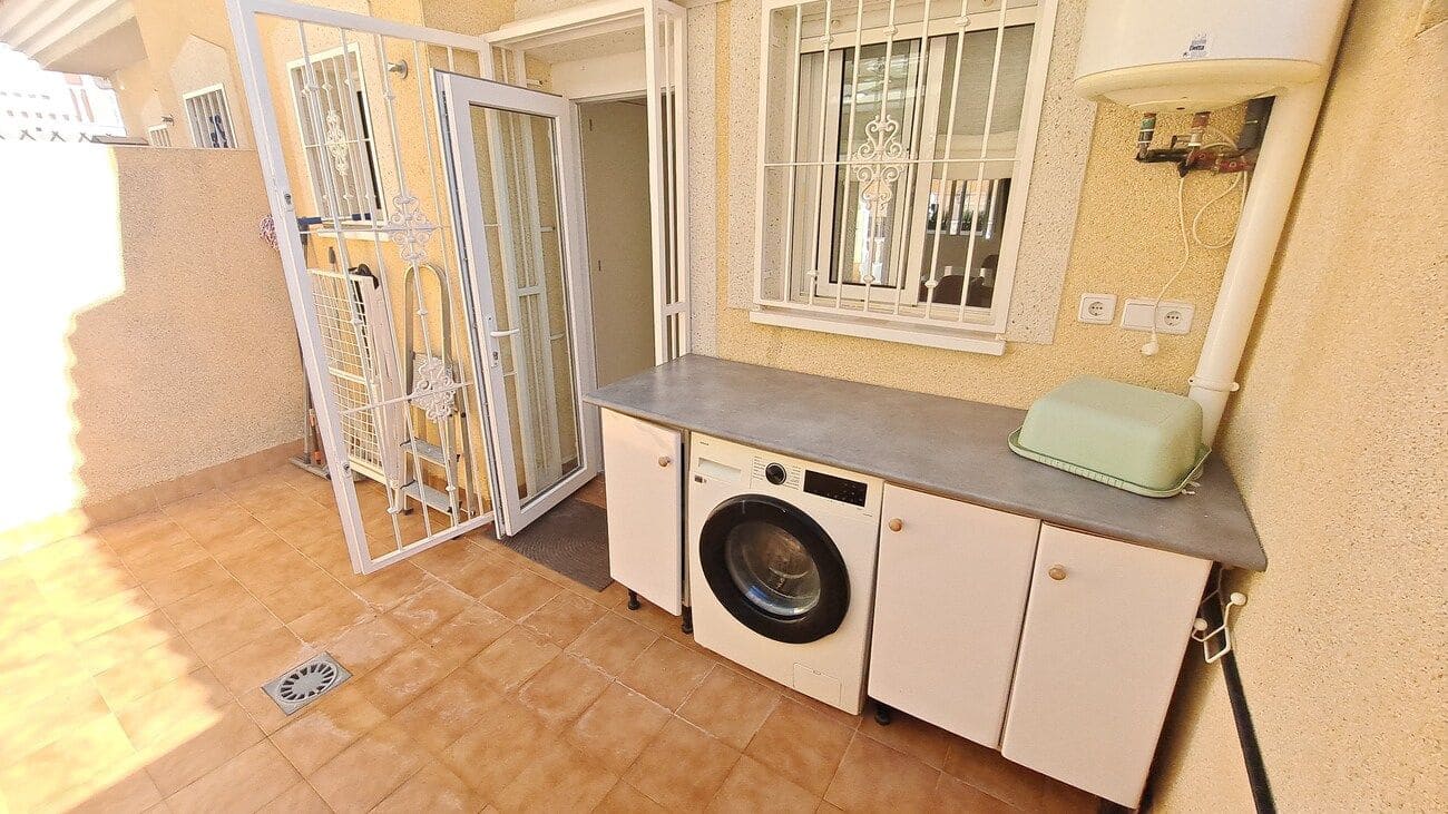 Casa de 2 habitaciones en Filipinas en venta con piscina garaje - 194.995 € (Ref: 10174140)