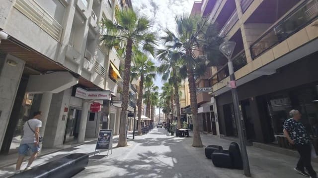 3 soveværelse Lejlighed til salg i Torrevieja - € 175.000 (Ref: 10174670)