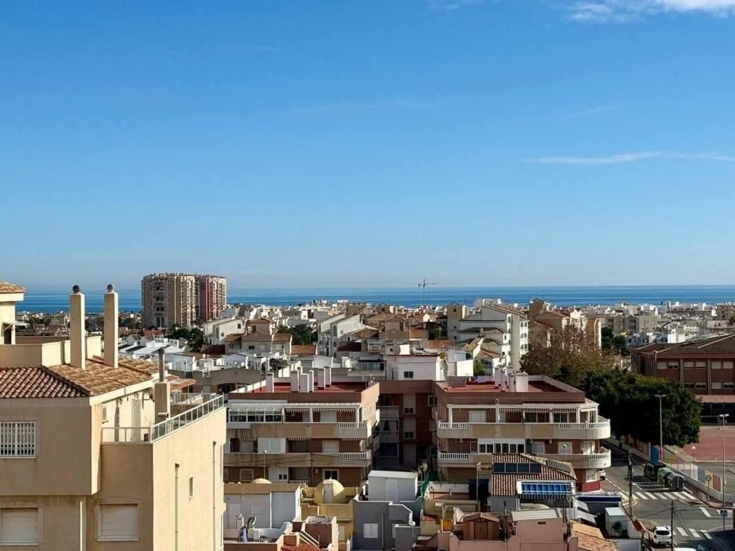 1 soveværelse Lejlighed til salg i Torrevieja med garage - € 145.900 (Ref: 10174671)