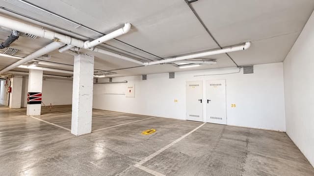 2 soverom Leilighet til salgs i Centro, Torrevieja med svømmebasseng garasje - € 164 900 (Ref: 10174674)