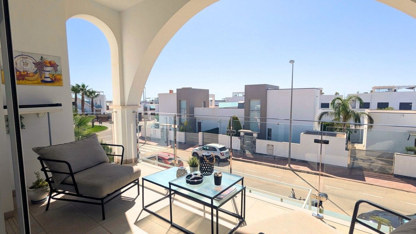 2 soverom Penthouse til salgs i Rojales med svømmebasseng - € 325 000 (Ref: 10174677)