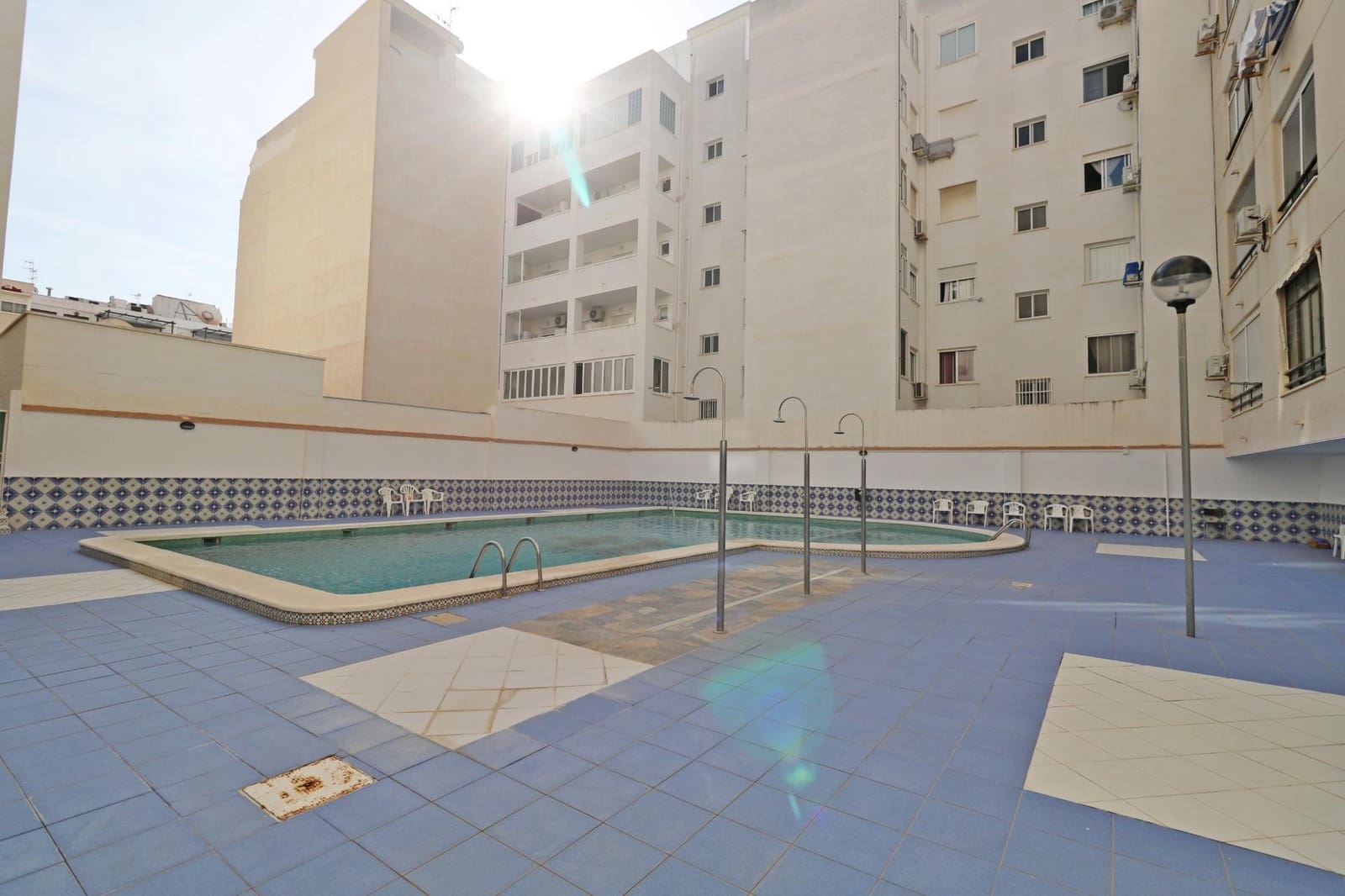 Ático de 3 habitaciones en Torrevieja en venta con piscina - 179.000 € (Ref: 10174679)