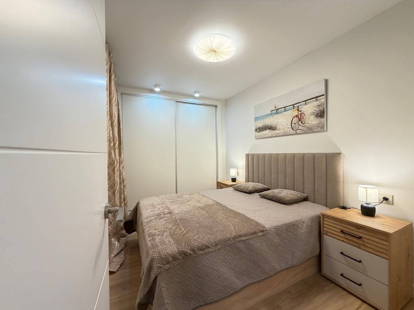 2 soveværelse Lejlighed til salg i Torrevieja med swimmingpool - € 169.900 (Ref: 10174686)