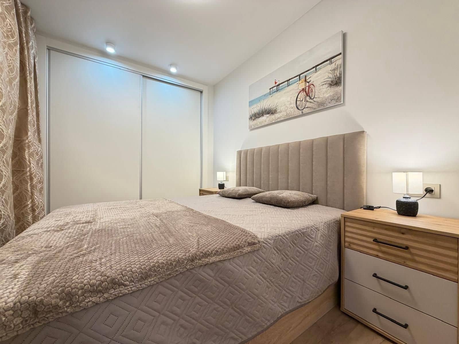 2 soveværelse Lejlighed til salg i Torrevieja med swimmingpool - € 169.900 (Ref: 10174686)