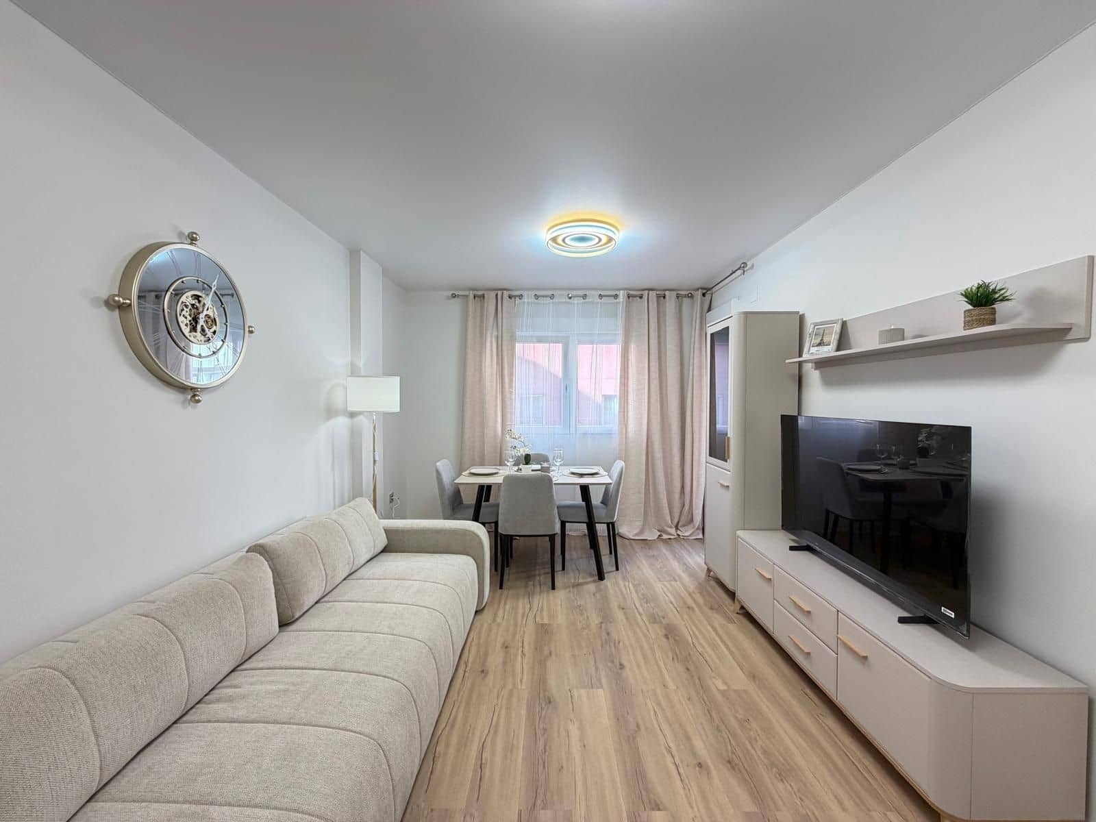 2 soveværelse Lejlighed til salg i Torrevieja med swimmingpool - € 169.900 (Ref: 10174686)