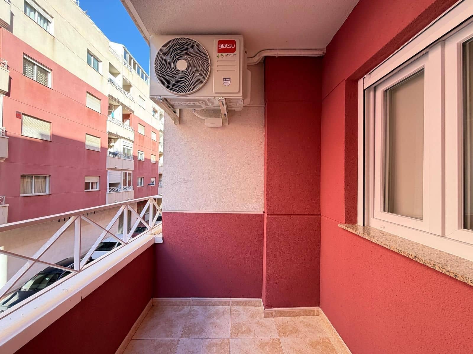 2 soveværelse Lejlighed til salg i Torrevieja med swimmingpool - € 169.900 (Ref: 10174686)