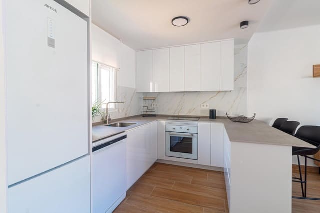 2 soveværelse Rækkehus til salg i Los Frutales, Torrevieja - € 319.900 (Ref: 10174692)