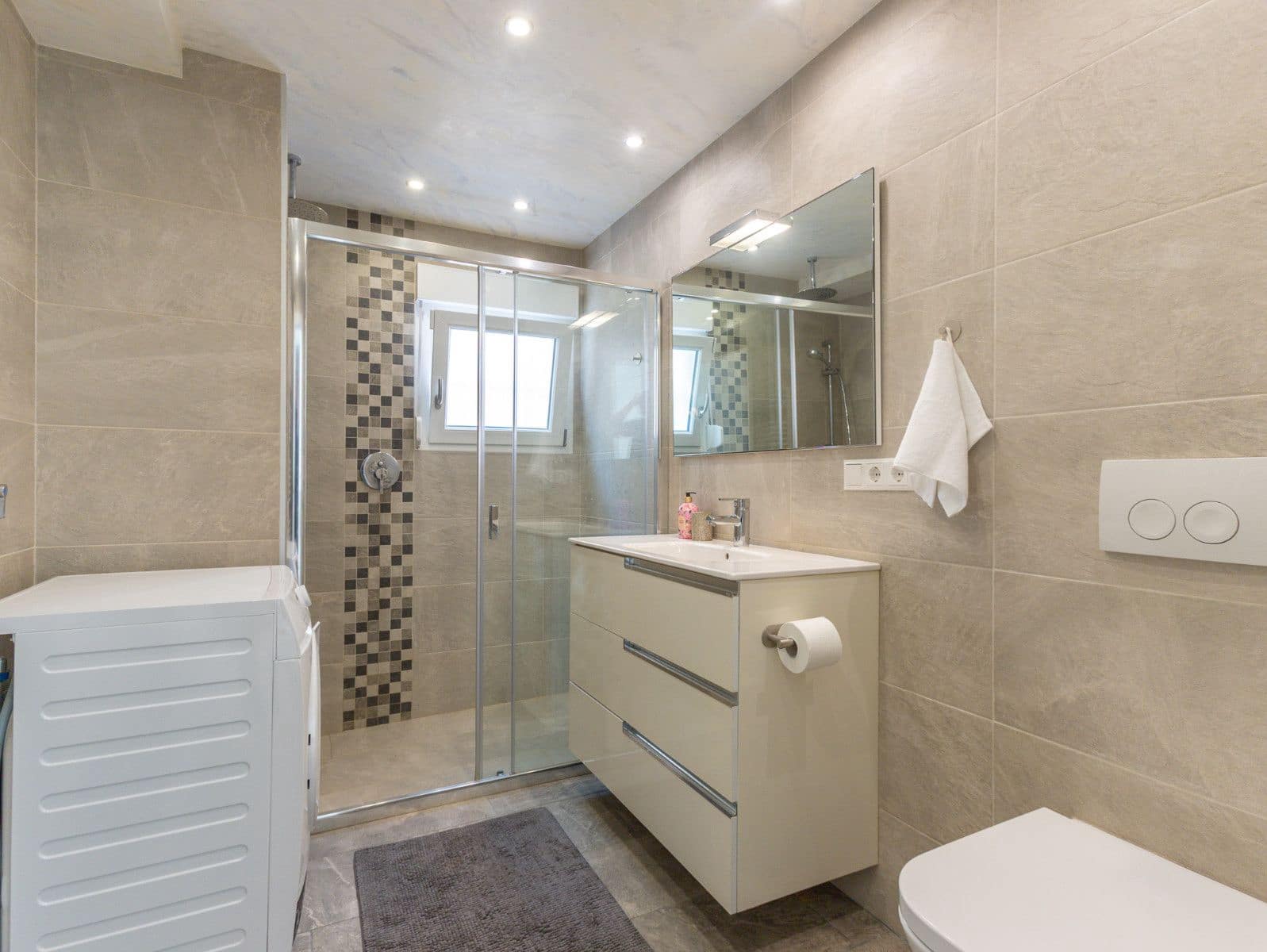 Adosado de 3 habitaciones en Punta Prima en venta con piscina garaje - 680.000 € (Ref: 10174695)