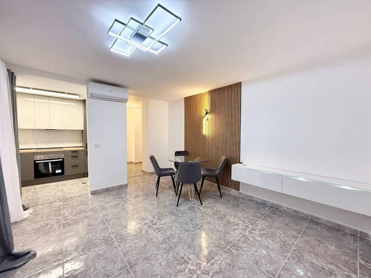 2 soveværelse Lejlighed til salg i Torrevieja - € 249.000 (Ref: 10175248)