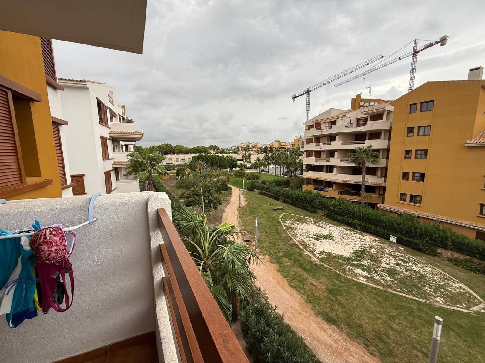 2 soverom Leilighet til salgs i Punta Prima med svømmebasseng garasje - € 279 900 (Ref: 10175249)