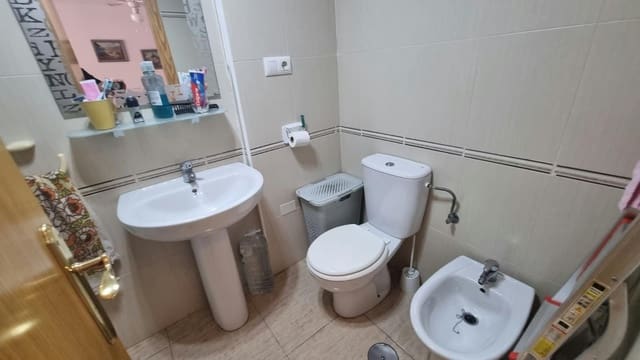 2 soverom Leilighet til salgs i Centro, Torrevieja med svømmebasseng garasje - € 123 000 (Ref: 10175251)