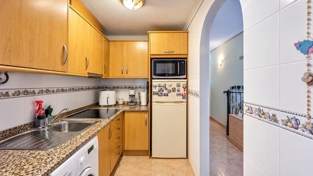 2 soveværelse Lejlighed til salg i Centro, Torrevieja - € 126.900 (Ref: 10175252)
