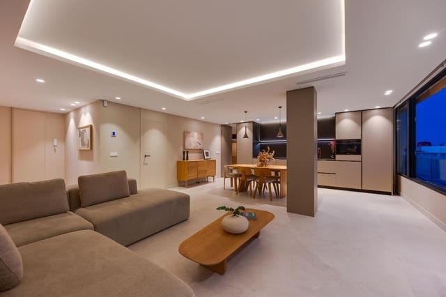 2 slaapkamer Appartement te koop in Playa del Acequión, Torrevieja met zwembad - € 550.000 (Ref: 10183070)
