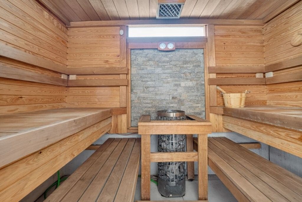 3 soverom Kjedet enebolig til salgs i Torrevieja med svømmebasseng garasje - € 439 000 (Ref: 10183074)