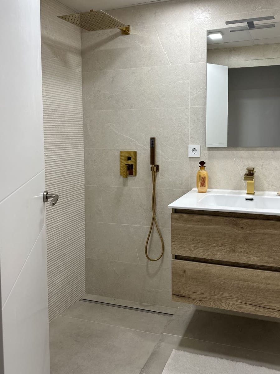 2 soveværelse Lejlighed til salg i Torrevieja - € 235.000 (Ref: 10185108)
