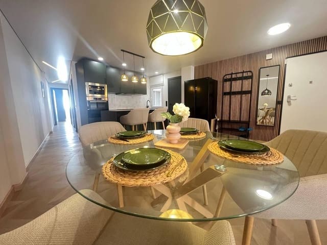 3 bedroom Apartment for sale in Torrevieja - € 259,000 (Ref: 10185109)