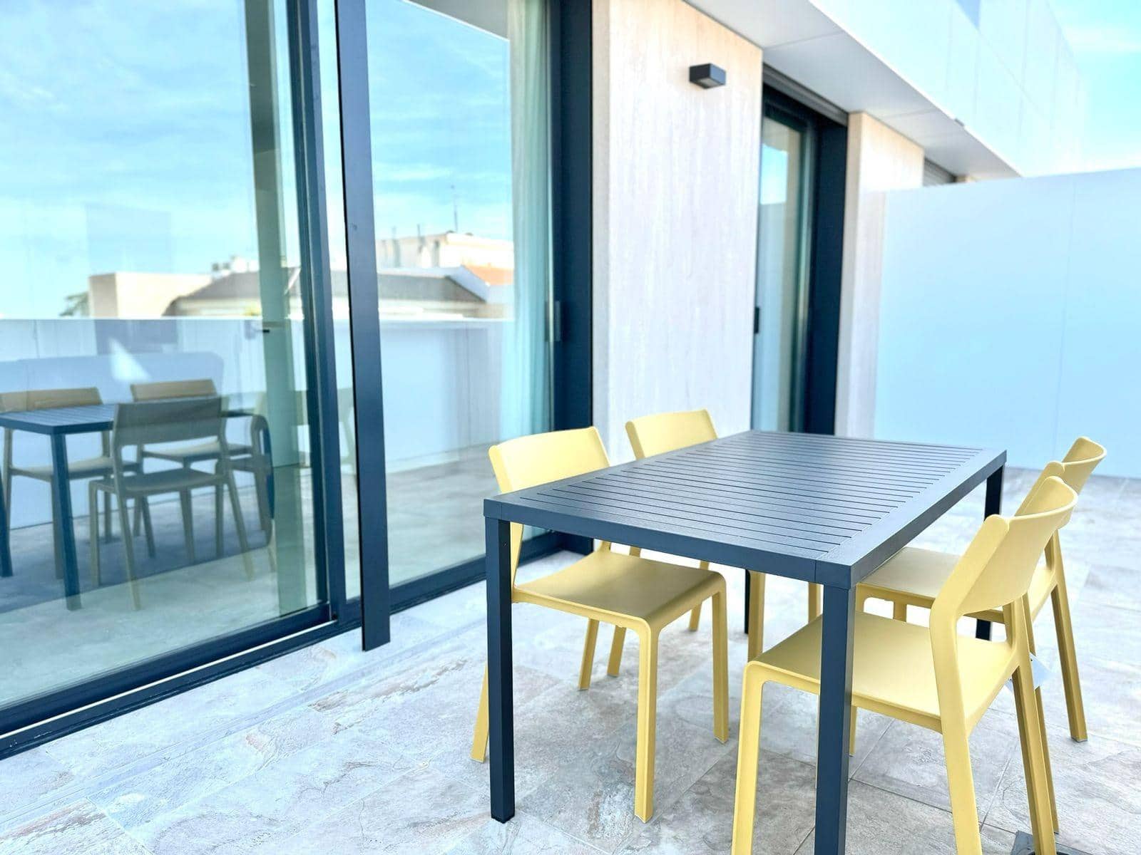 1 makuuhuone Kattohuoneisto myytävänä paikassa Pilar de la Horadada mukana uima-altaan - 229 500 € (Ref: 10185110)