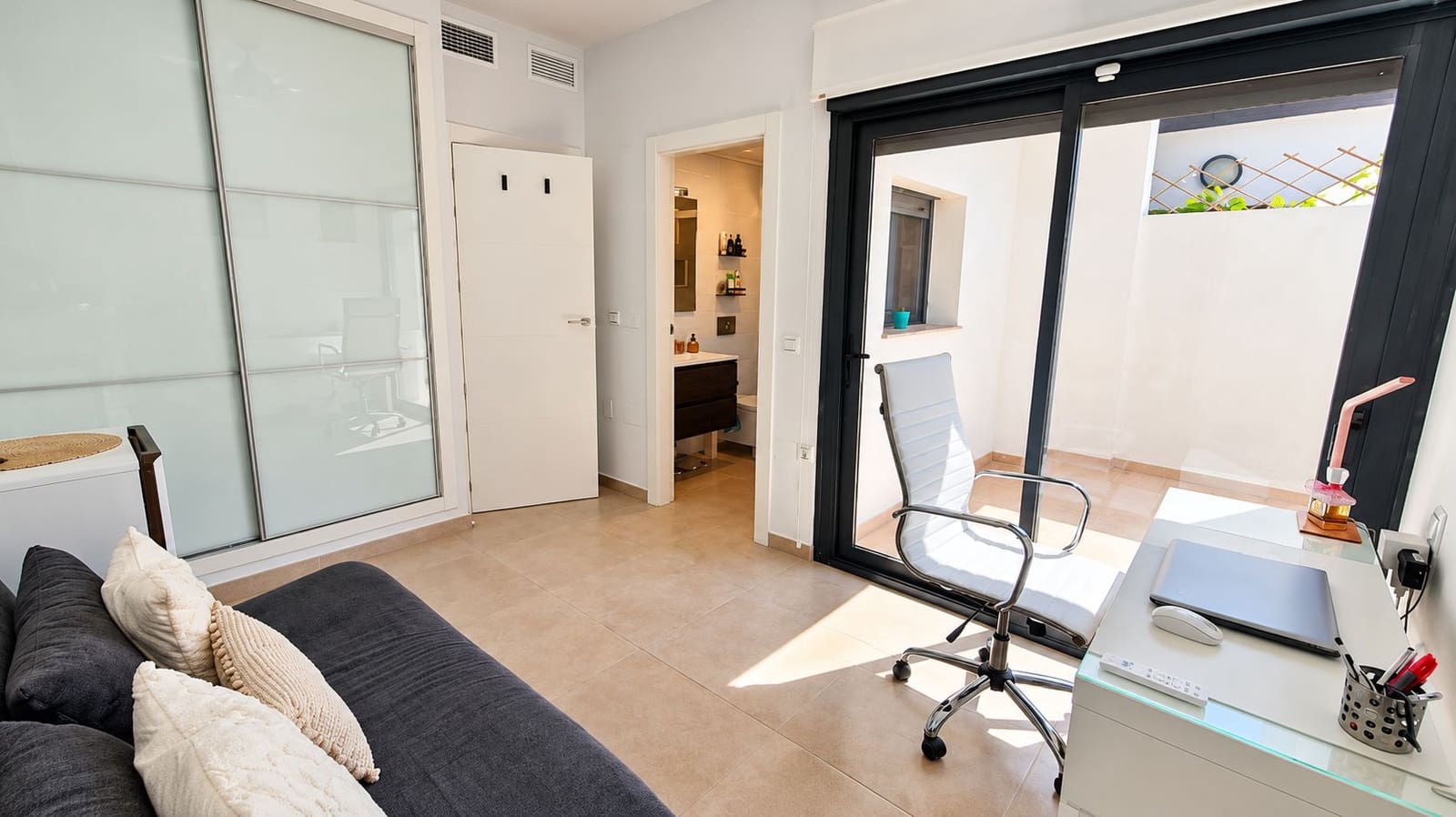 3 Zimmer Villa zu verkaufen in Orihuela Costa mit Pool Garage - 395.000 € (Ref: 10185119)