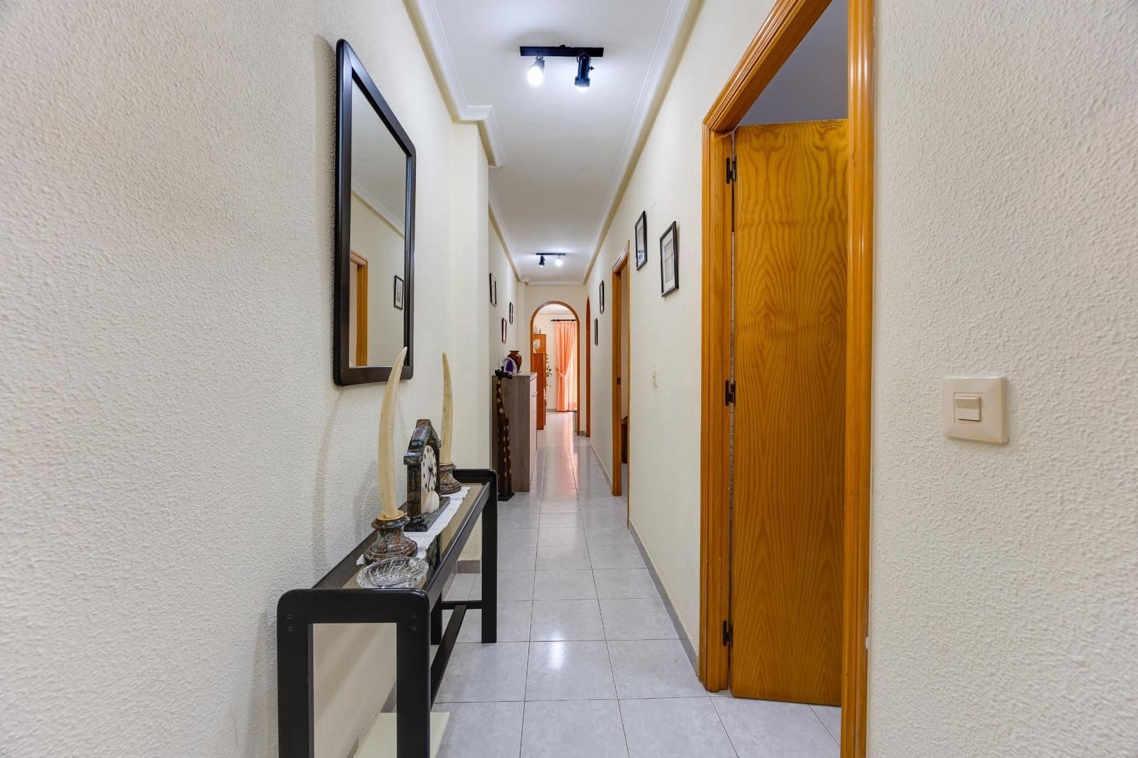 1 Zimmer Apartment zu verkaufen in Torrevieja mit Pool - 129.990 € (Ref: 10185124)