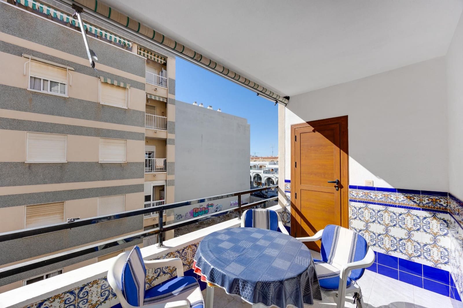 1 Zimmer Apartment zu verkaufen in Torrevieja mit Pool - 129.990 € (Ref: 10185124)