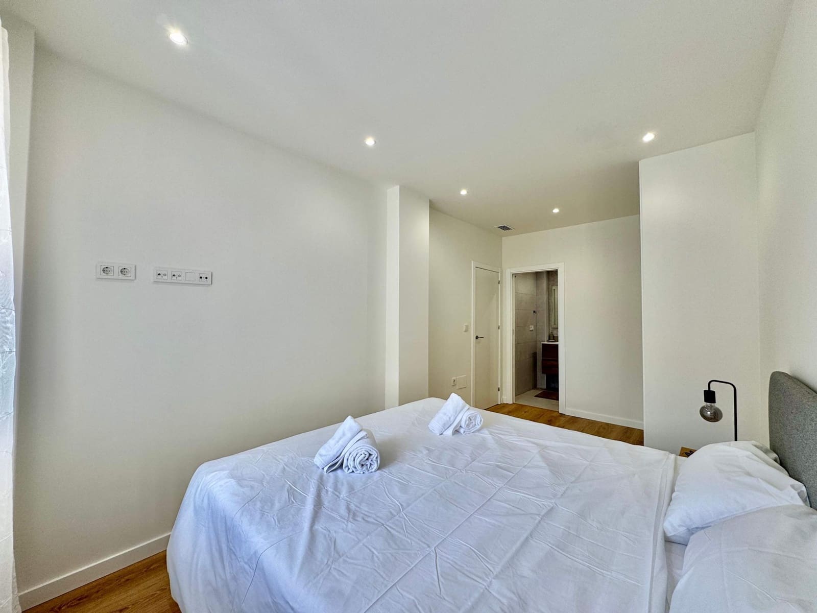 2 bedroom Apartment for sale in Torrevieja with garage - € 210,000 (Ref: 10185141)