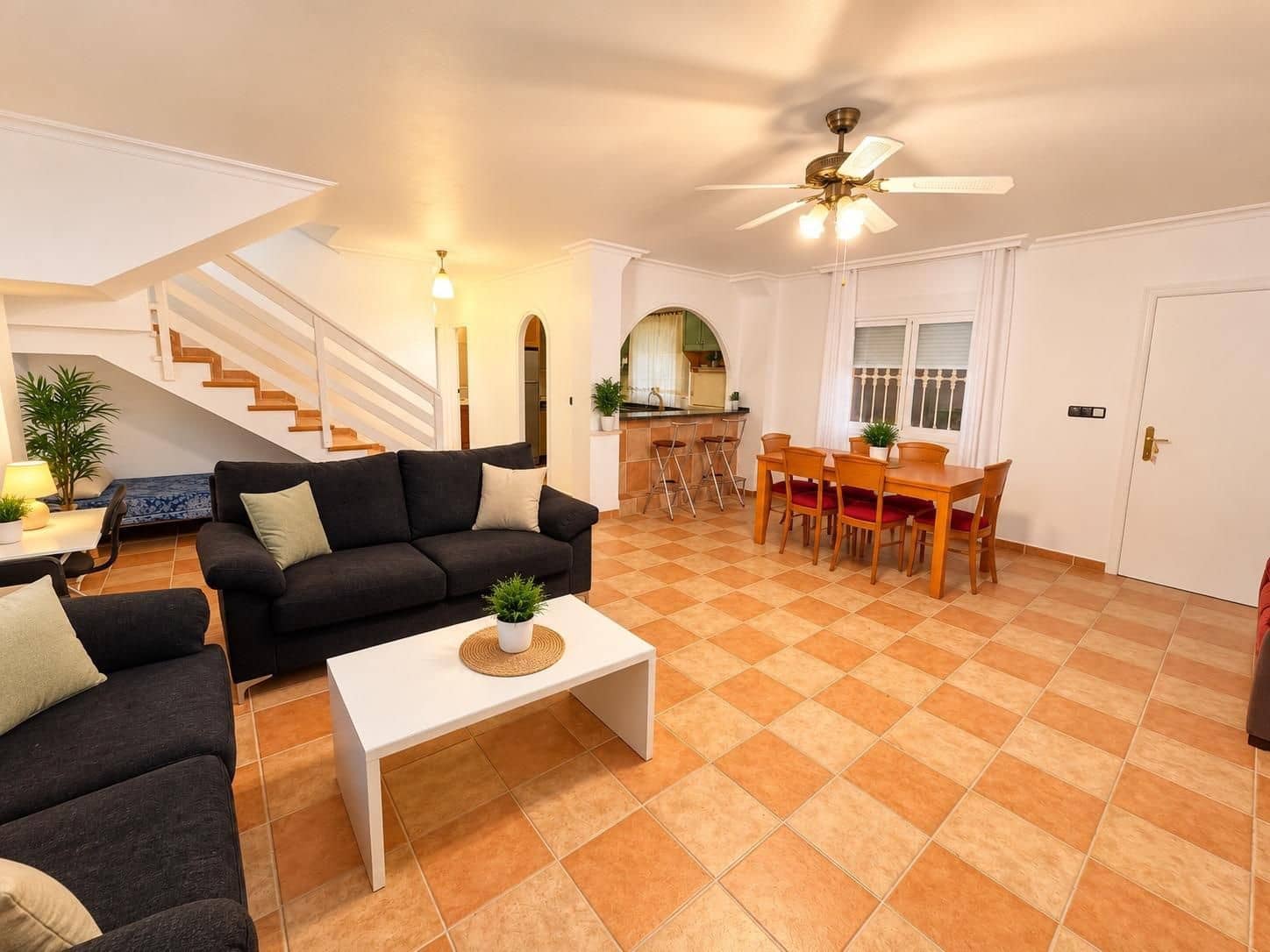 4 soveværelse Villa til salg i Torrevieja med swimmingpool garage - € 629.900 (Ref: 10185143)