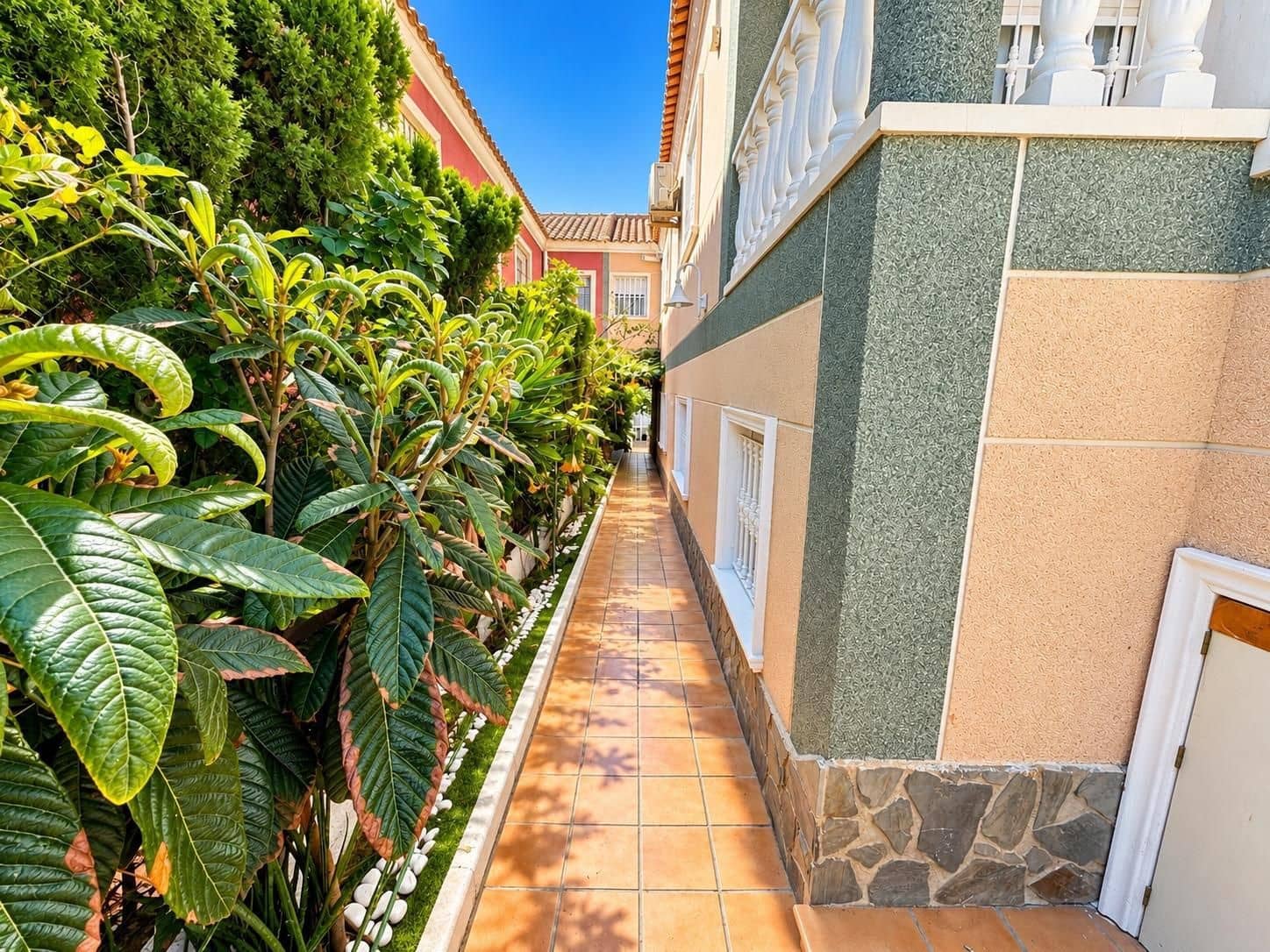 4 soveværelse Villa til salg i Torrevieja med swimmingpool garage - € 629.900 (Ref: 10185143)