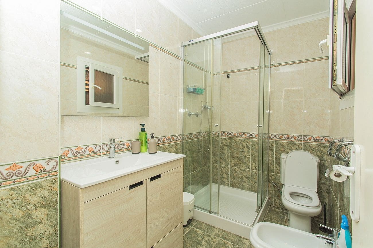 5 sypialnia Dom na sprzedaż w Torrevieja - 240 000 € (Ref: 10185151)