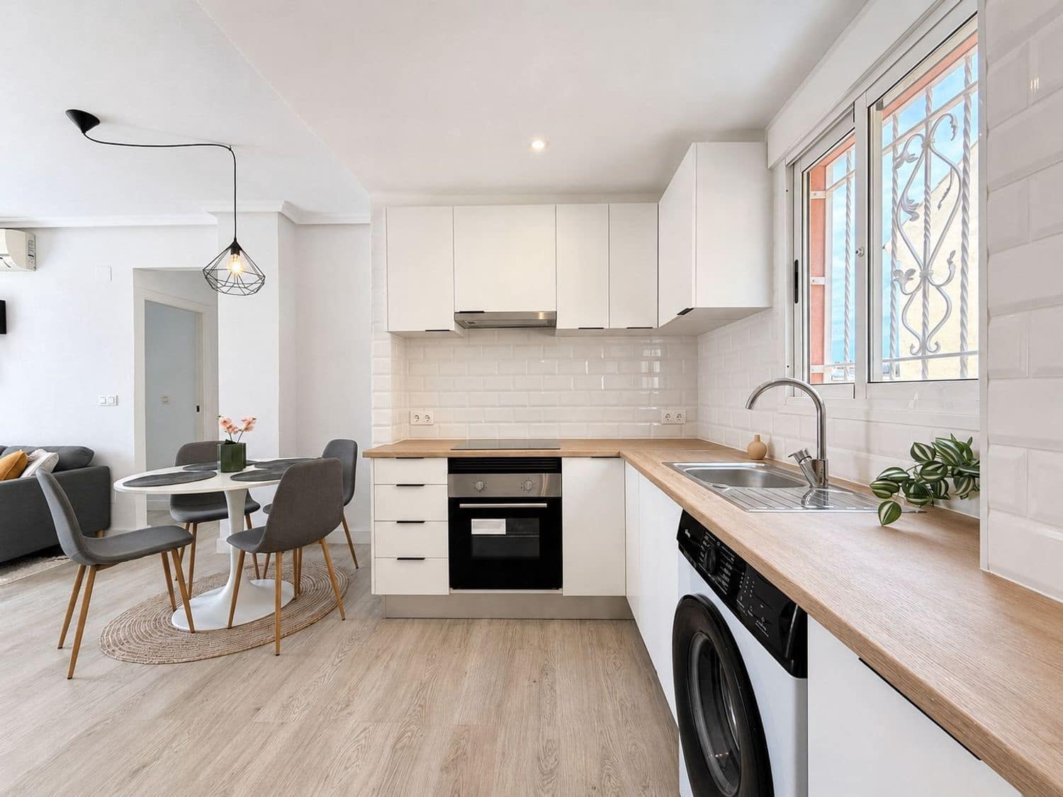 2 slaapkamer Appartement te koop in Filipinas met zwembad - € 189.000 (Ref: 10187280)