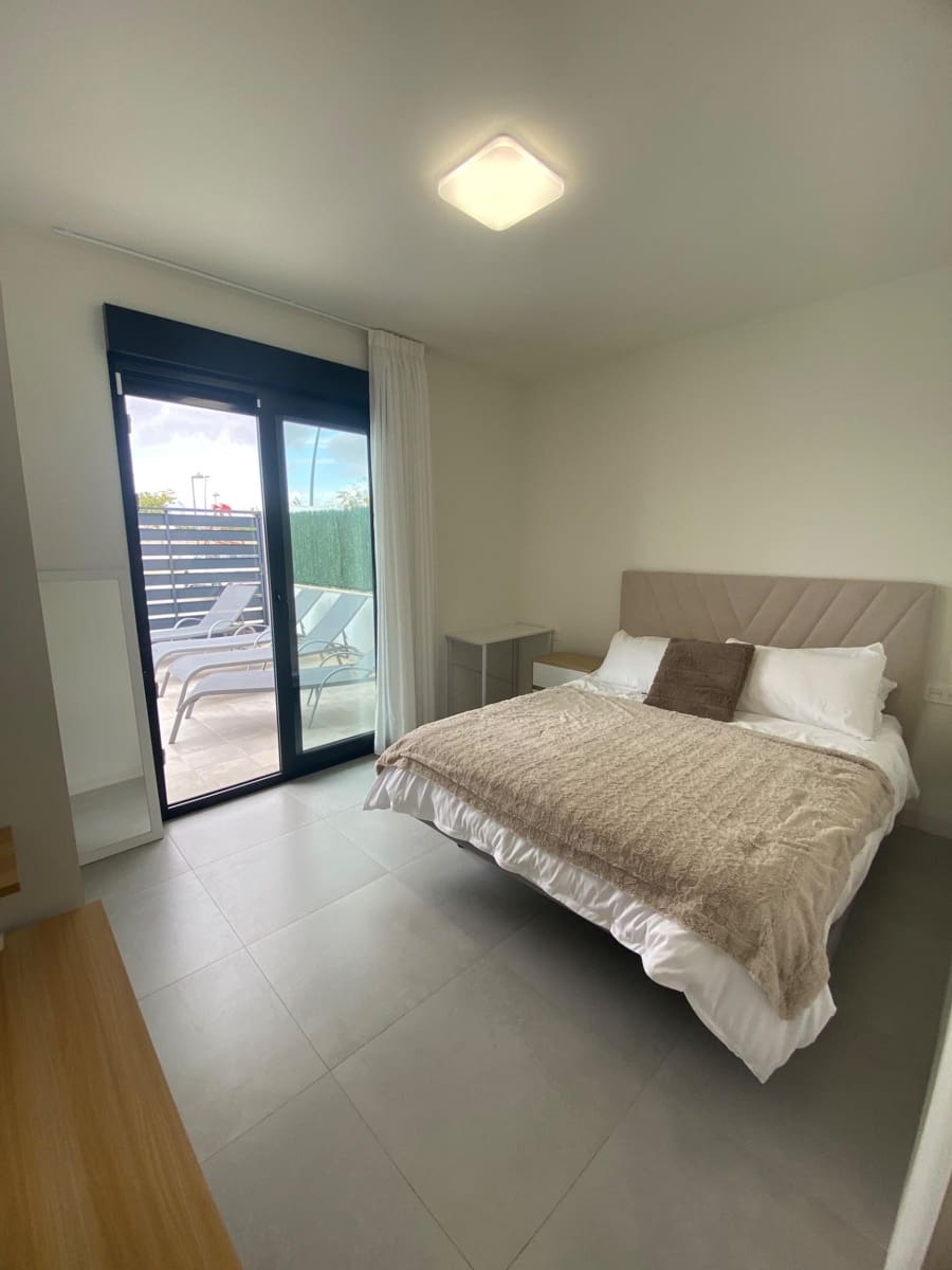 3 makuuhuone Huvila myytävänä paikassa Roldan mukana uima-altaan - 373 900 € (Ref: 8638549)