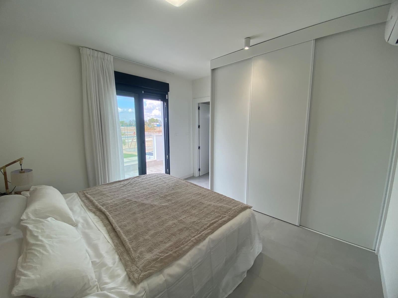 3 makuuhuone Huvila myytävänä paikassa Roldan mukana uima-altaan - 373 900 € (Ref: 8638549)