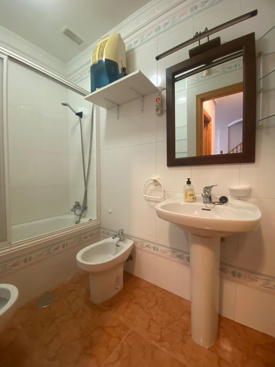 4 sovrum Lägenhet till salu i Torre de la Horadada - 249 000 € (Ref: 8841092)