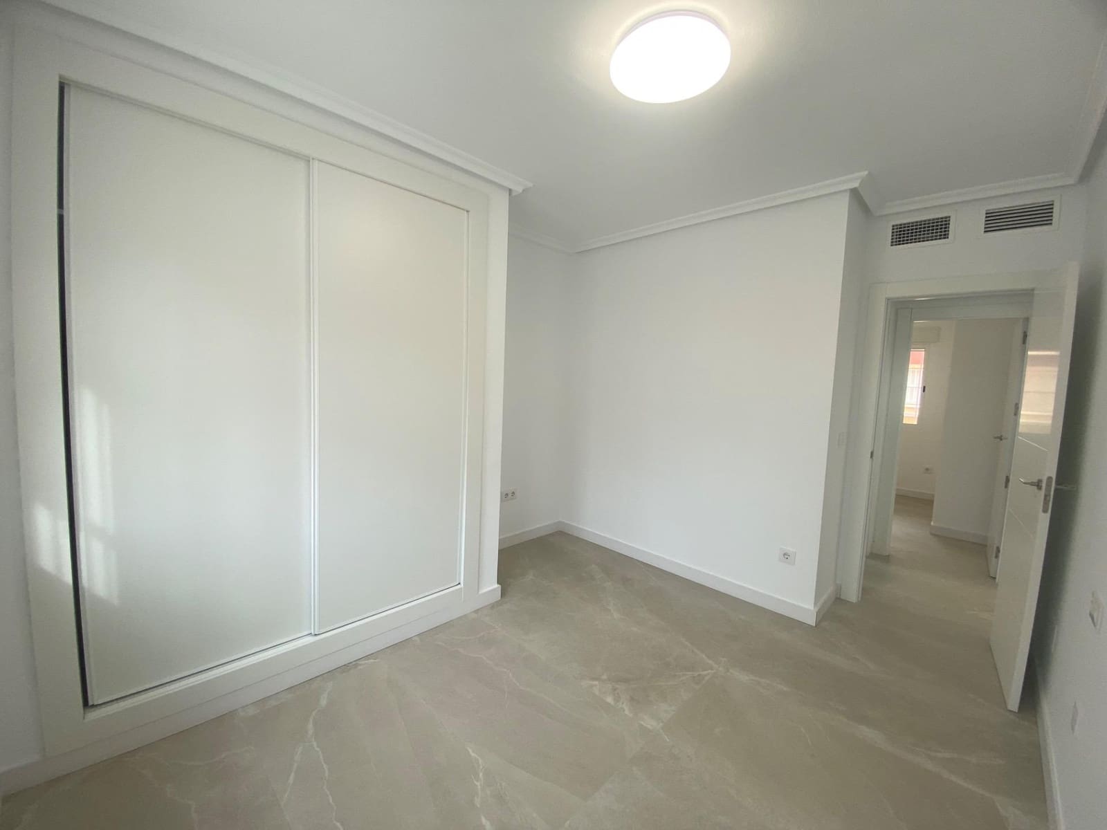 2 sypialnia Apartament na sprzedaż w Torre de la Horadada z basenem - 225 000 € (Ref: 8851964)