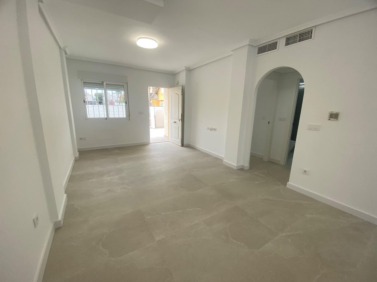 2 sypialnia Apartament na sprzedaż w Torre de la Horadada z basenem - 225 000 € (Ref: 8851964)