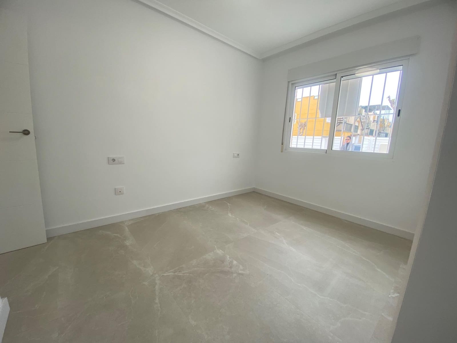 2 sypialnia Apartament na sprzedaż w Torre de la Horadada z basenem - 225 000 € (Ref: 8851964)