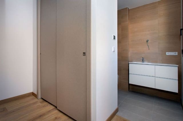 Apartamento de 3 habitaciones en Hondón de las Nieves en venta - 230.000 € (Ref: 9236709)