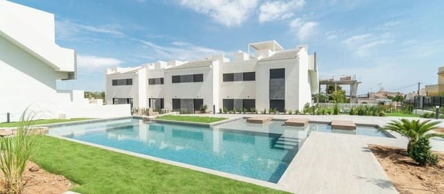 3 quarto Apartamento para venda em Torrevieja com piscina - 279 900 € (Ref: 9236726)
