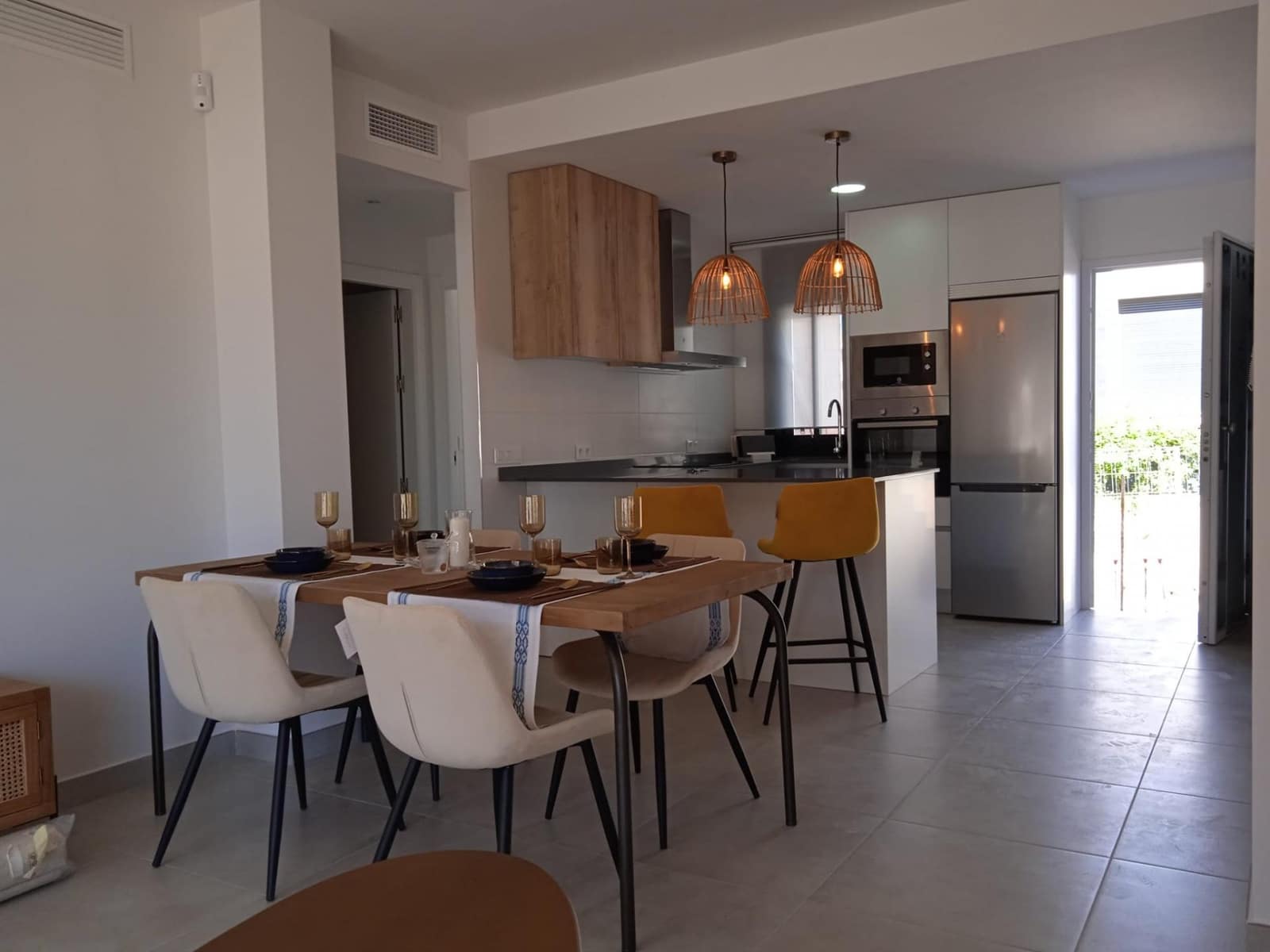 2 bedroom Apartment for sale in Orihuela Costa with pool - € 239,000 (Ref: 9236742)