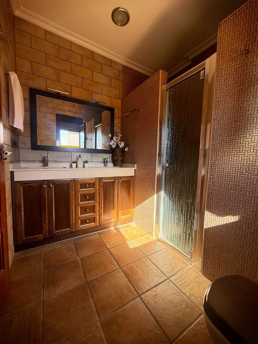 3 bedroom Townhouse for sale in Avileses with garage - € 240,000 (Ref: 9359758)